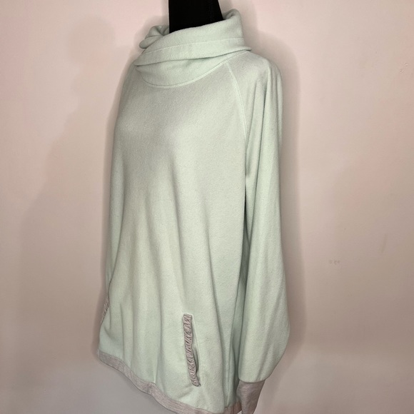 SOLD 5/26 Old Navy Pullover Cowl Neck Fleece - Picture 4 of 13